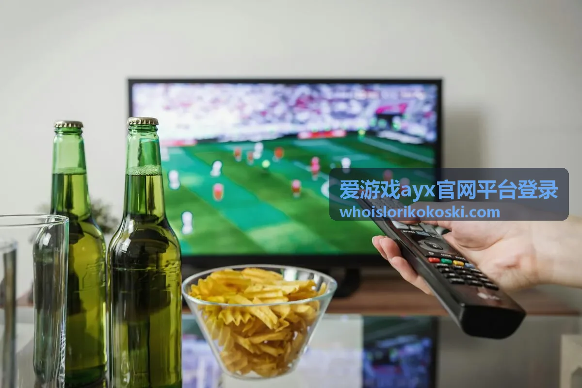 夏日限定活动主题视觉图